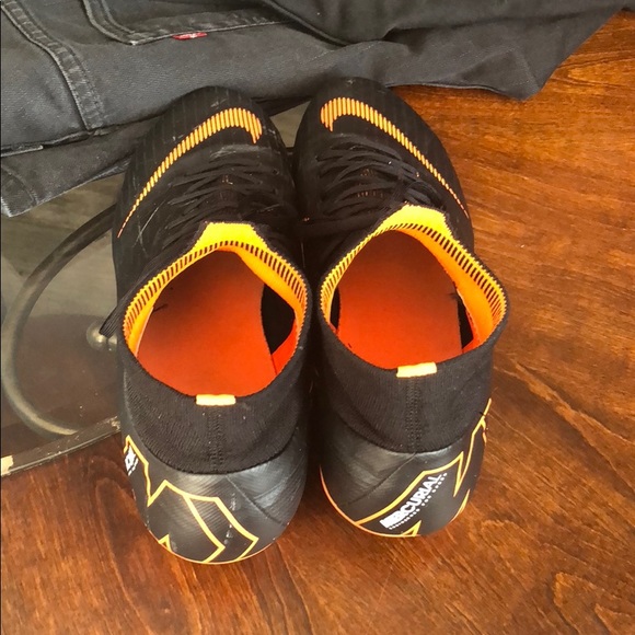 Nike Mercurial Superfly 6 Pro FG Soccer Cleats - Picture 3 of 5